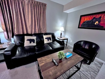 Two-Bedroom Apartment 104, No air conditioning