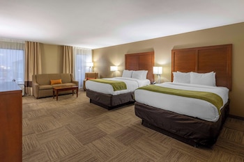 Suite, 2 Queen Beds, Non Smoking