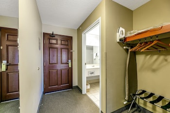 Room, 2 Queen Beds