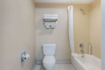 Standard Room, 2 Queen Beds, Non Smoking