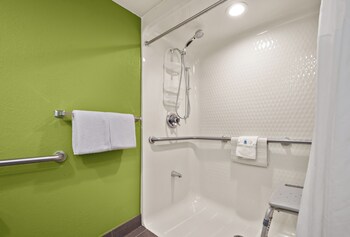 Room, 1 Queen Bed, Accessible, Non Smoking