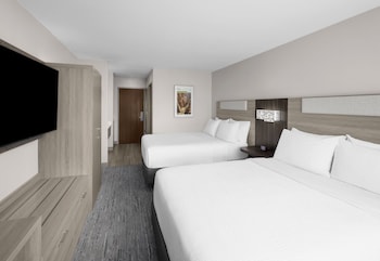 Standard Room, 2 Queen Beds (Pet Friendly)