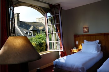 Triple Room Red House