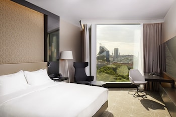 Deluxe Room, 1 King Bed