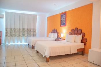 Standard Room (2 Double Beds)
