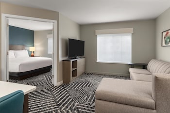 Suite, 1 Bedroom, Accessible Bathtub (1 Queen Bed)