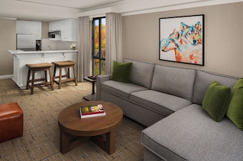 One Bedroom Residence, 1 Queen Bed, Non Smoking