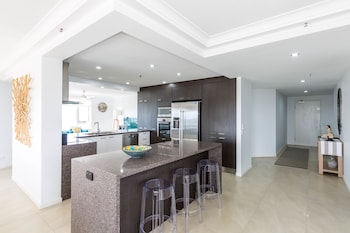 3 Bedroom Ocean View Premier Apartment