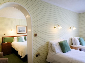 Superior Double Room, 1 King Bed, Hill View