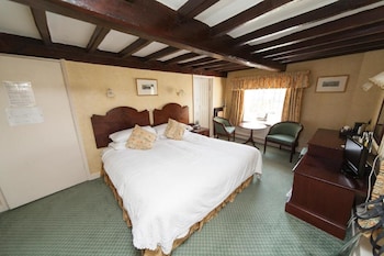 Classic Double Room, Garden View