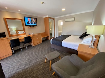 Superior Room, Multiple Beds, Non Smoking, Microwave
