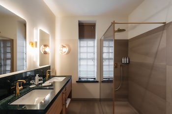 Deluxe Terrace Room