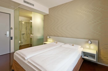 Business Room, 1 Queen Bed