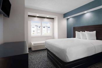 Suite, 1 King Bed, Non Smoking