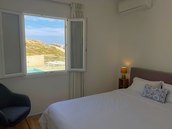 Apartment (Pool & Sea View)
