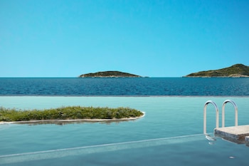 Infinity Lagoon Suite with Private Pool