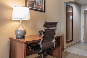 Suite, Multiple Beds, Accessible, Non Smoking