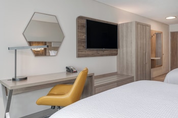 Standard Room, 2 Queen Beds
