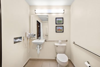 Room, 2 Queen Beds, Accessible, Non Smoking