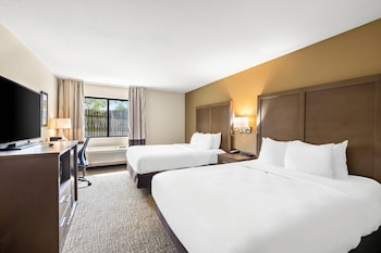 Room, 2 Queen Beds, Accessible, Non Smoking