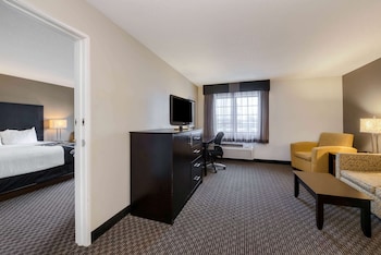 Suite, 1 King Bed, Non Smoking