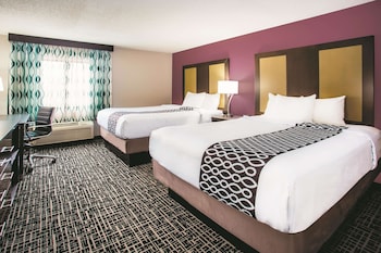 Room, 2 Queen Beds, Non Smoking