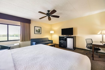 Studio Suite, 1 King Bed, Non Smoking
