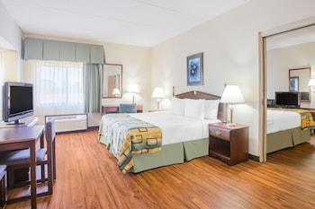 Suite, Multiple Beds, Non Smoking (One-Bedroom Suite)