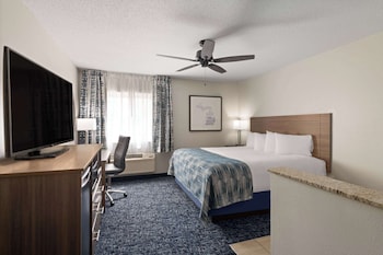 Studio Suite, 1 King Bed (Jacuzzi Tub)