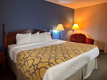 Standard Room, 1 King Bed