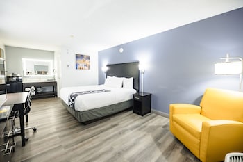 Suite, Multiple Beds, Non Smoking