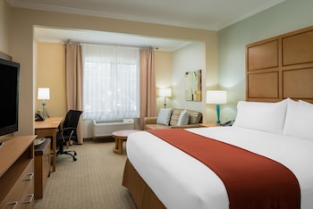 Suite, 1 King Bed, Accessible Bathtub (Mobility)