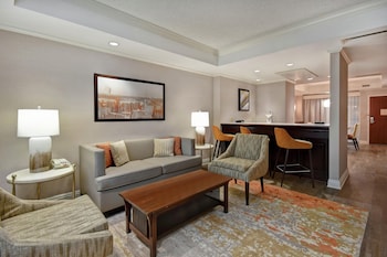 Presidential Suite, 1 King Bed, Jetted Tub