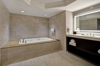 Presidential Suite, 1 King Bed, Jetted Tub