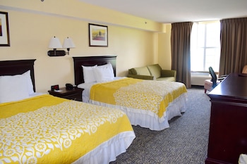 Upgraded, Room, Multiple Beds, Non Smoking