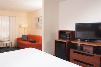 Room, 1 King Bed (Mobility Accessible, Roll-In Shower)