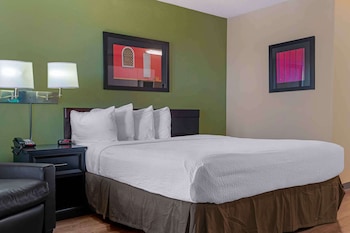 Room, 1 Queen Bed, Non Smoking, Kitchen