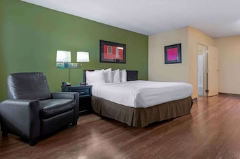 Room, 1 Queen Bed, Non Smoking, Kitchen