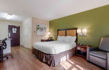 Studio, 1 Queen Bed, Non Smoking