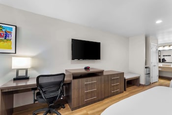 Standard Room, 2 Queen Beds, Accessible, Non Smoking (Larger Room;with Sofabed)