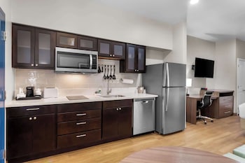 Suite, 1 King Bed, Accessible, Kitchenette (with Sofabed)