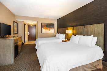 Standard Room, 2 Queen Beds, Non Smoking, Refrigerator