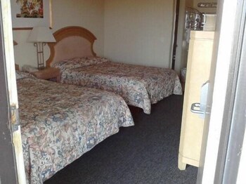 Standard Room, 2 Queen Beds
