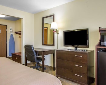 Standard Room, 1 King Bed, Non Smoking