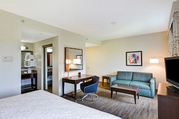 Deluxe Room, 1 King Bed, Non Smoking