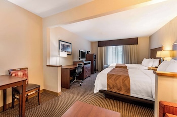Suite, 2 Queen Beds, Non Smoking