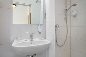 Double Room (Queensize)