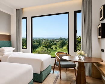 Premier Room, 2 Twin Beds, Golf View