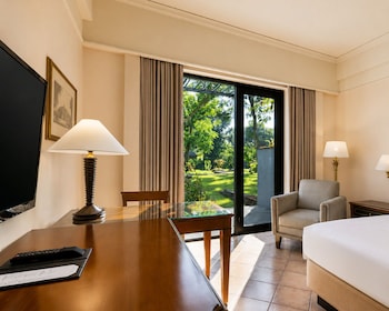 Deluxe Room, 2 Twin Beds, Terrace