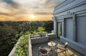 Premier Room, 1 King Bed, Balcony, Golf View